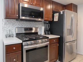 14527 Plummer 202, Panorama City CA 91402