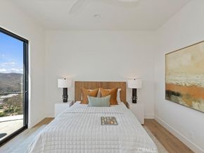 1425 Skyline, Laguna Beach CA 92651