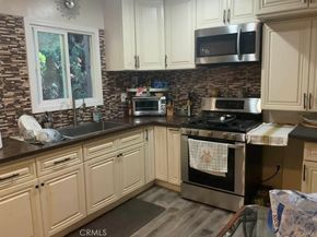 5665 Franklin Avenue, Los Angeles CA 90028