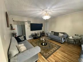 5665 Franklin Avenue, Los Angeles CA 90028