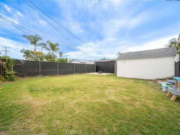 1140 N Towne Avenue, Pomona CA 91767