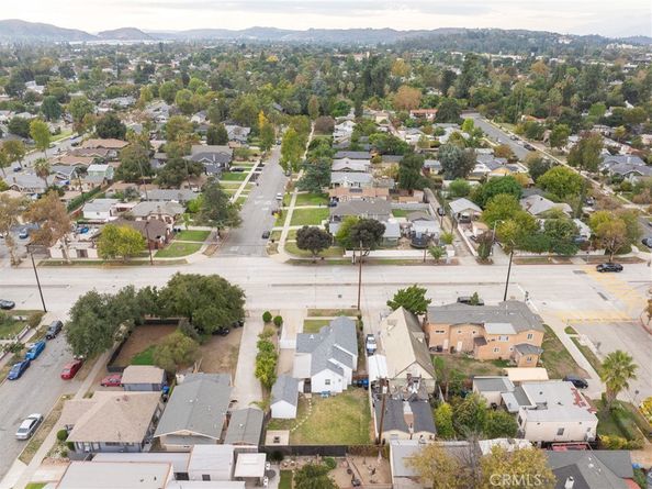 1140 N Towne Avenue, Pomona CA 91767