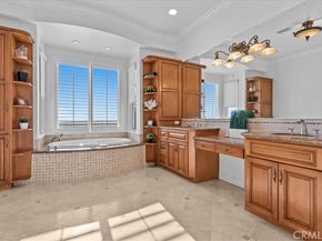 752 Valparaiso Drive, Claremont CA 91711