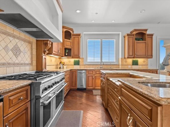 752 Valparaiso Drive, Claremont CA 91711