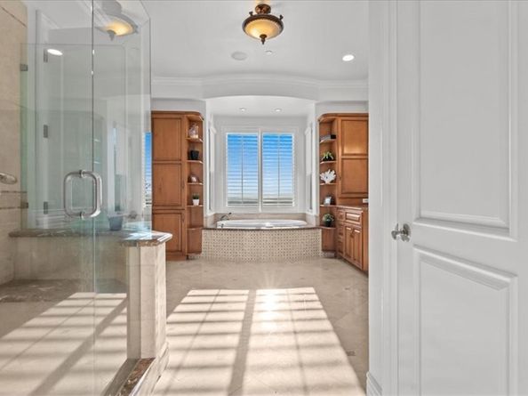 752 Valparaiso Drive, Claremont CA 91711