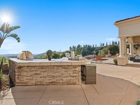 752 Valparaiso Drive, Claremont CA 91711