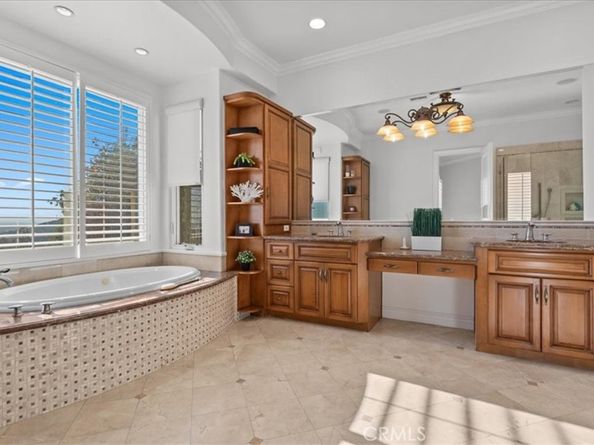 752 Valparaiso Drive, Claremont CA 91711