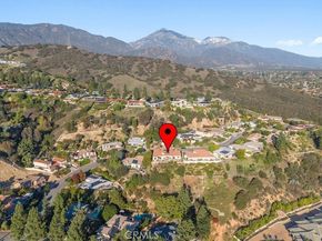 752 Valparaiso Drive, Claremont CA 91711