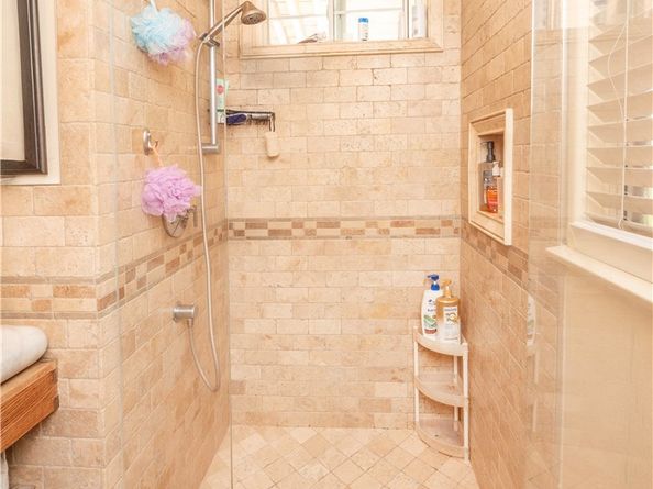 641 Ridgefield Drive, Claremont CA 91711