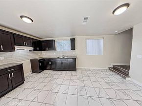 630 W 79th, Los Angeles CA 90044