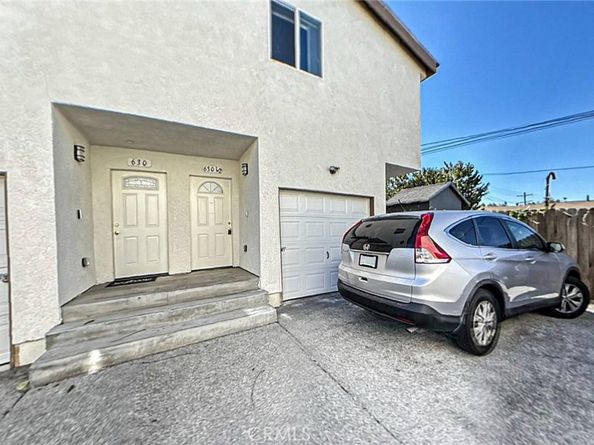 630 W 79th, Los Angeles CA 90044