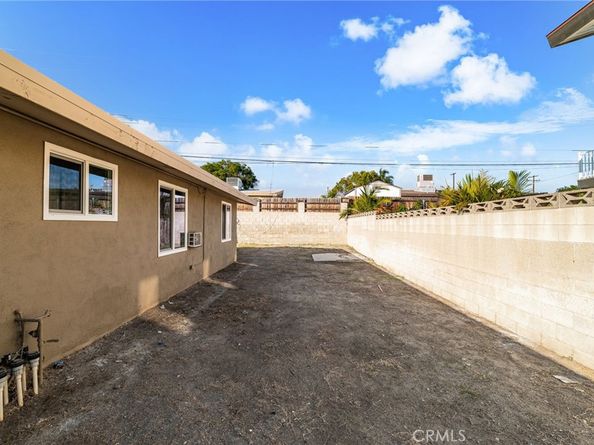 1422 Armsley Square, Ontario CA 91762
