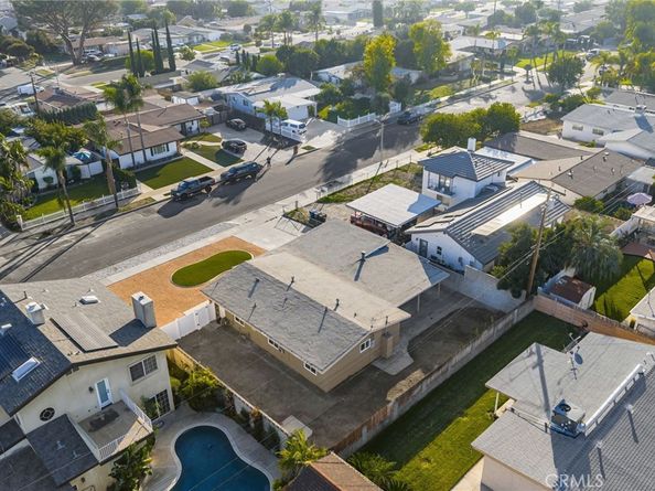 1422 Armsley Square, Ontario CA 91762