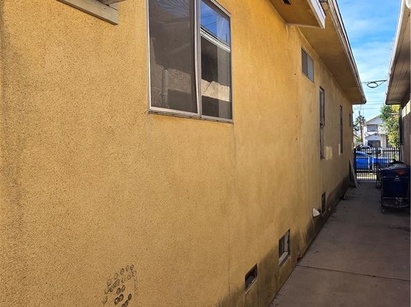 2222 Gates, Lincoln Heights CA 90031