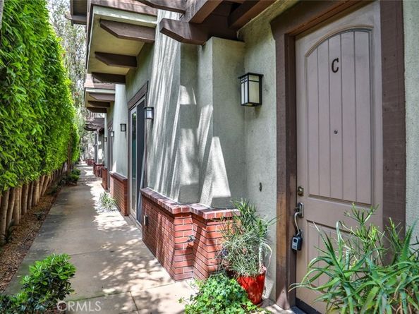1408 S California Avenue C, Monrovia CA 91016