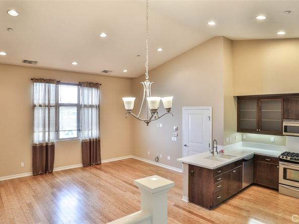 1408 S California Avenue C, Monrovia CA 91016