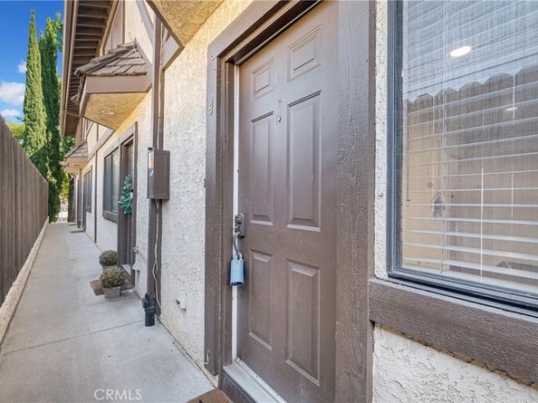 29 S Vinedo Avenue 4, Pasadena CA 91107