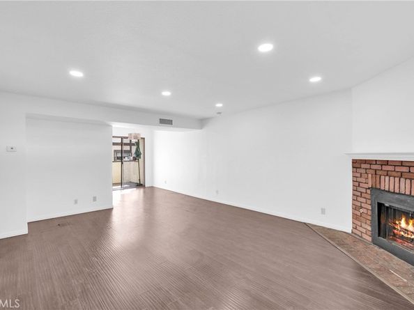 29 S Vinedo Avenue 4, Pasadena CA 91107