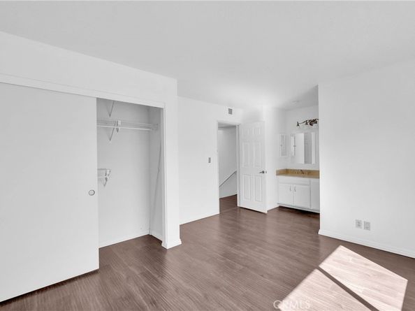 29 S Vinedo Avenue 4, Pasadena CA 91107