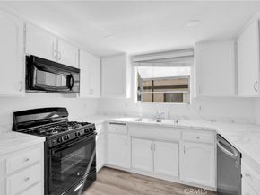 29 S Vinedo Avenue 4, Pasadena CA 91107