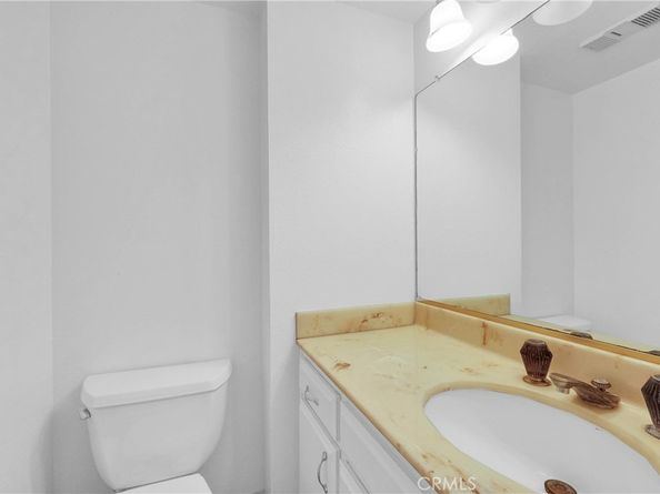 29 S Vinedo Avenue 4, Pasadena CA 91107