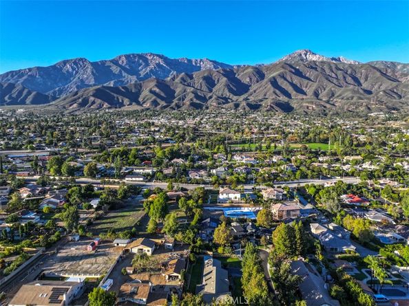 5848 Burlwood Court, Rancho Cucamonga CA 91701