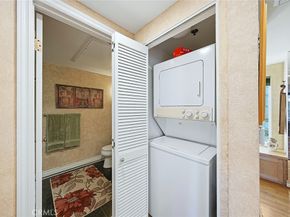 80 N Raymond Avenue 212, Pasadena CA 91103