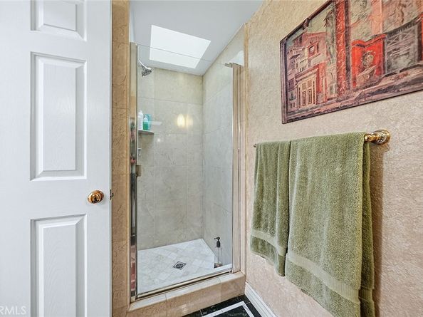 80 N Raymond Avenue 212, Pasadena CA 91103