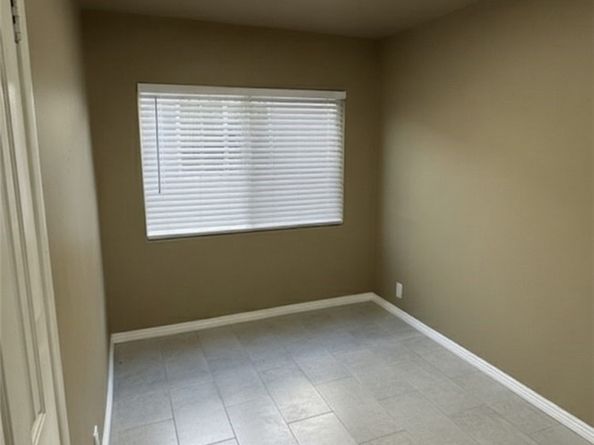 802 E 111th, Los Angeles CA 90059