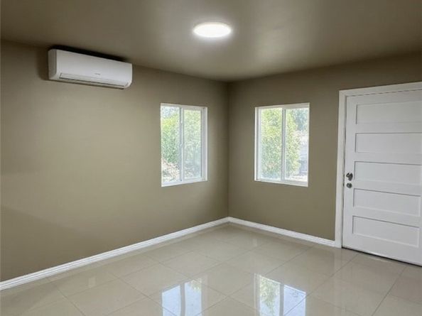 802 E 111th, Los Angeles CA 90059