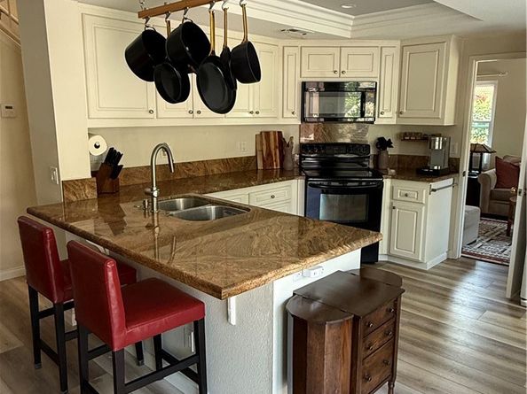 2654 Seacrest Court, Vista CA 92081