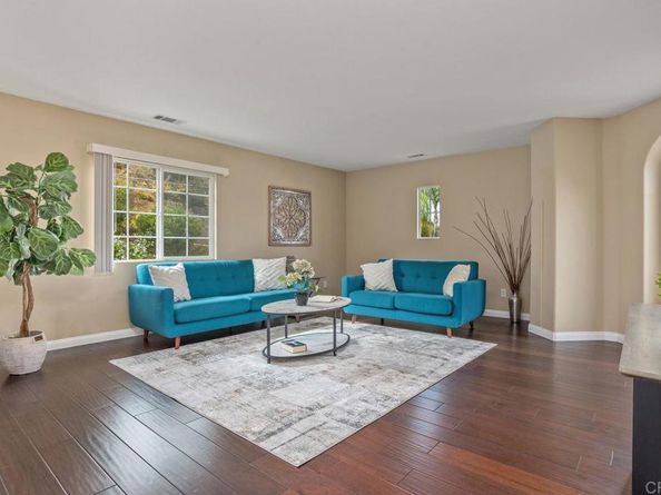 307 Calle De Portola, San Marcos CA 92078