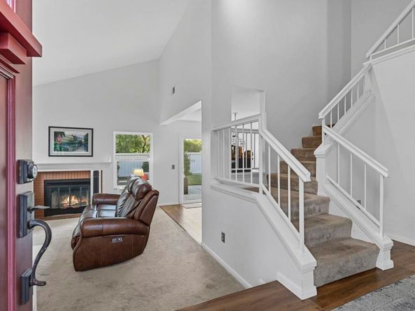 7925 Calle Madrid, Carlsbad CA 92009