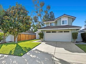 7925 Calle Madrid, Carlsbad CA 92009