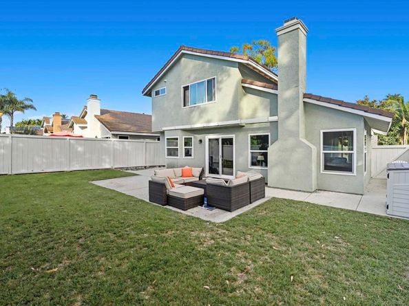 7925 Calle Madrid, Carlsbad CA 92009