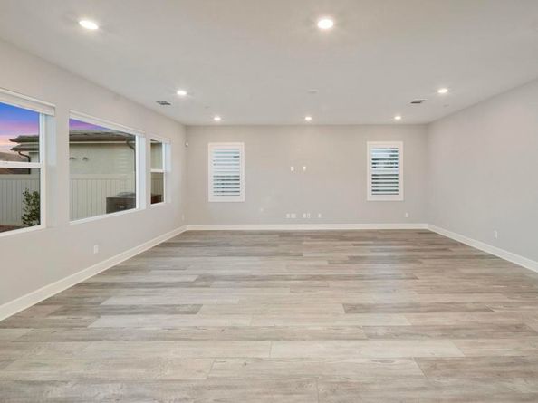 2964 Hayloft Place, Escondido CA 92029
