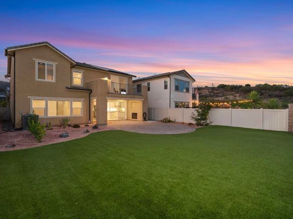 2964 Hayloft Place, Escondido CA 92029