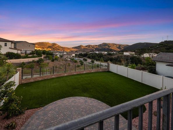 2964 Hayloft Place, Escondido CA 92029
