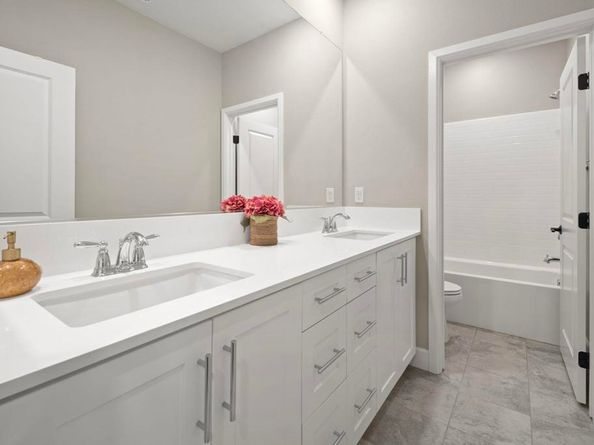 2964 Hayloft Place, Escondido CA 92029