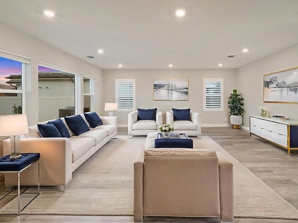 2964 Hayloft Place, Escondido CA 92029