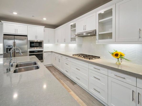 2964 Hayloft Place, Escondido CA 92029