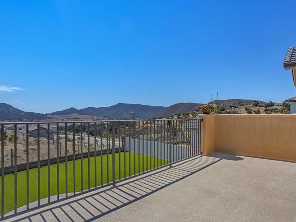 2964 Hayloft Place, Escondido CA 92029