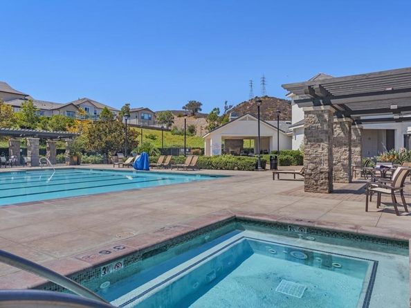 2964 Hayloft Place, Escondido CA 92029