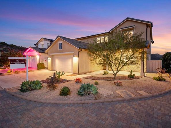 2964 Hayloft Place, Escondido CA 92029