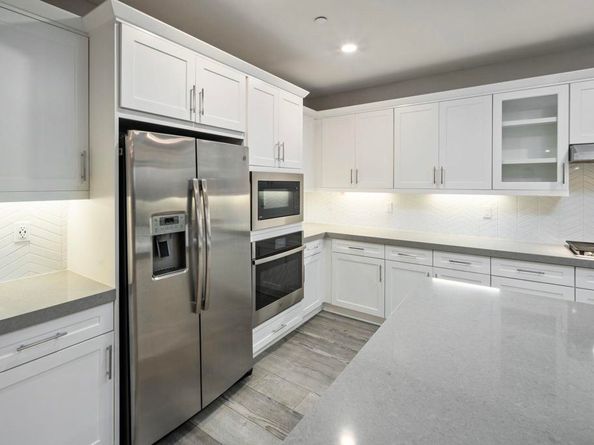 2964 Hayloft Place, Escondido CA 92029