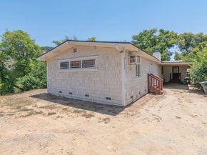 3135 E Valley Parkway, Escondido CA 92027