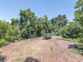 3135 E Valley Parkway, Escondido CA 92027