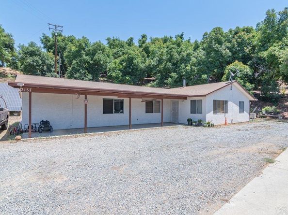 3135 E Valley Parkway, Escondido CA 92027