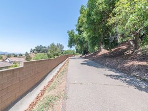 3135 E Valley Parkway, Escondido CA 92027