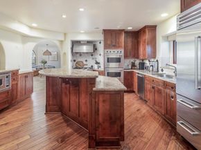 112 La Veta Avenue, Encinitas CA 92024